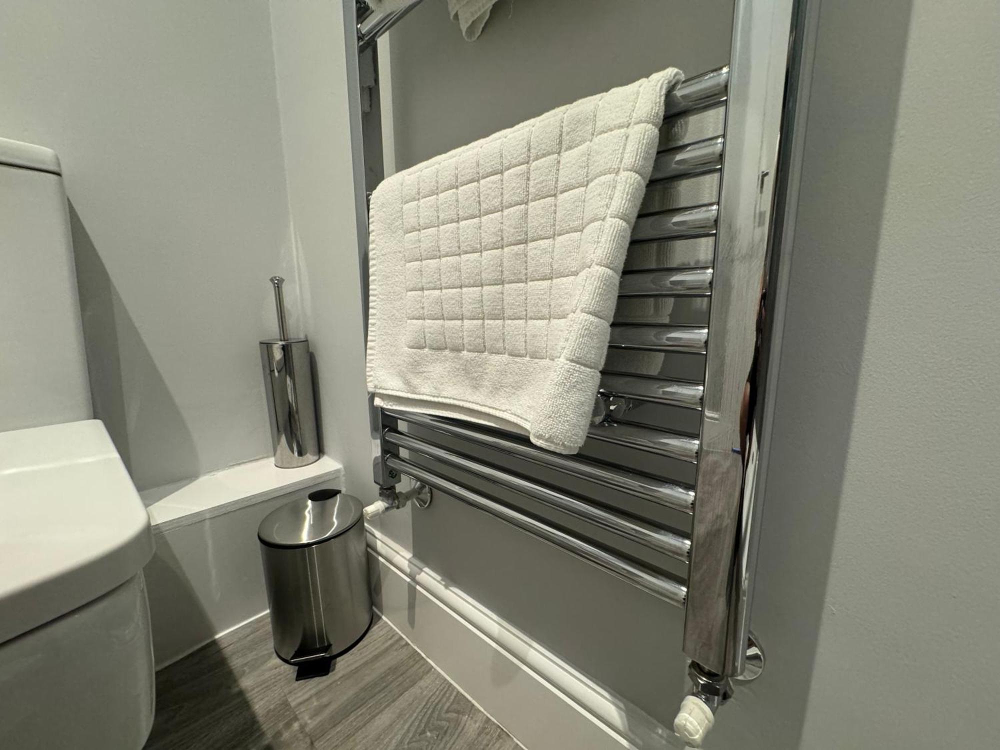Lymm Living Otel Warrington  Dış mekan fotoğraf