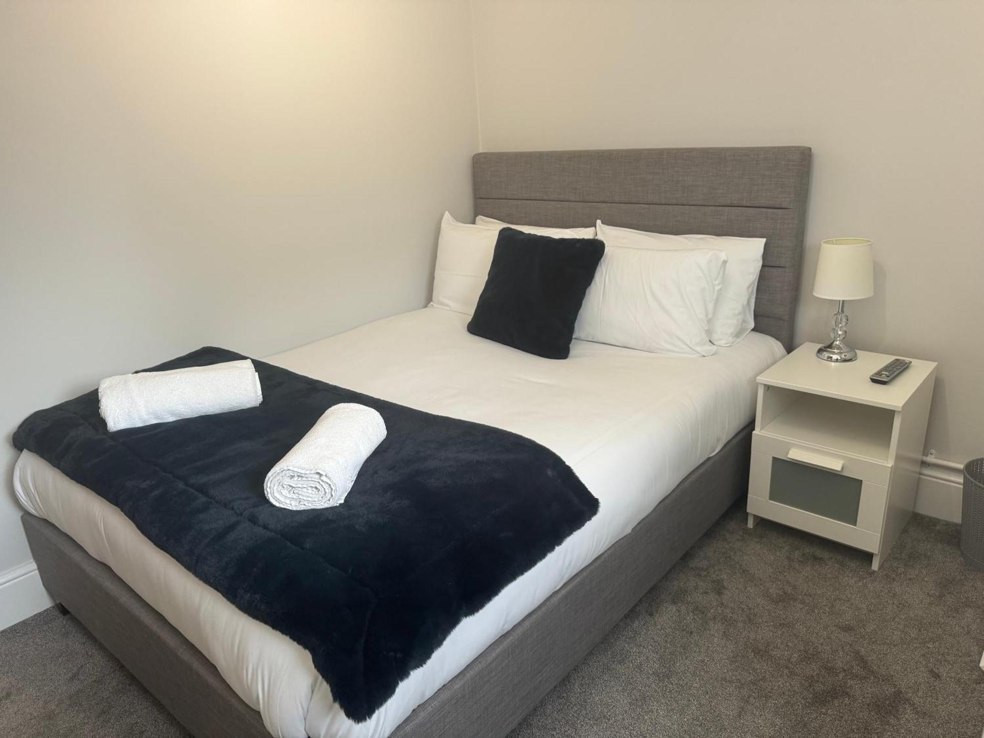 Lymm Living Otel Warrington  Dış mekan fotoğraf