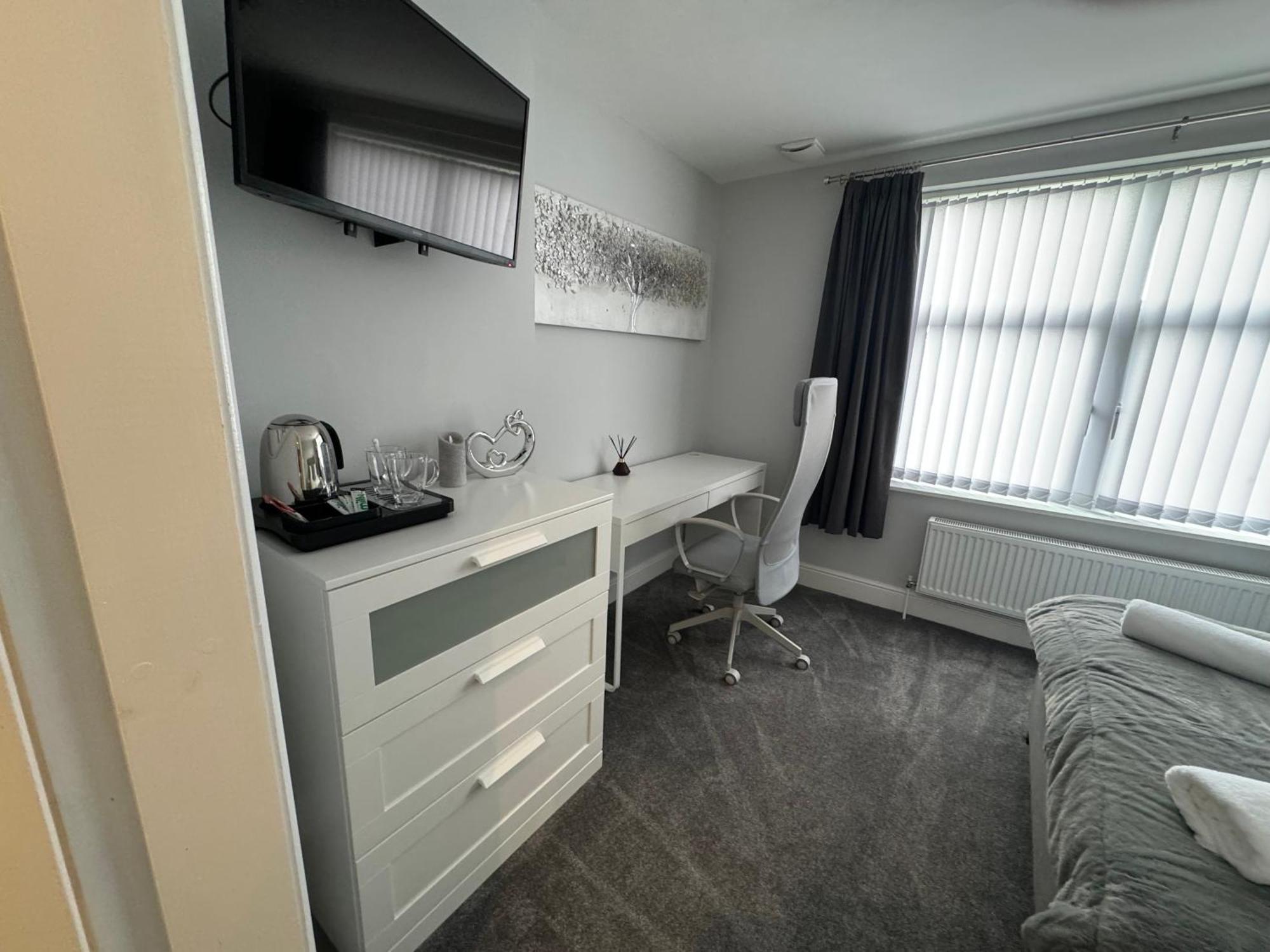 Lymm Living Otel Warrington  Dış mekan fotoğraf